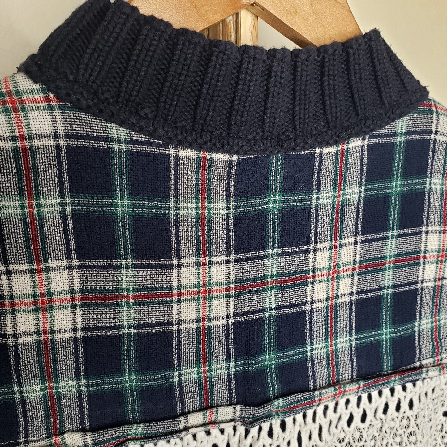 Sea New York Blue/White Plaid Crochet Knit Short top ladies size small