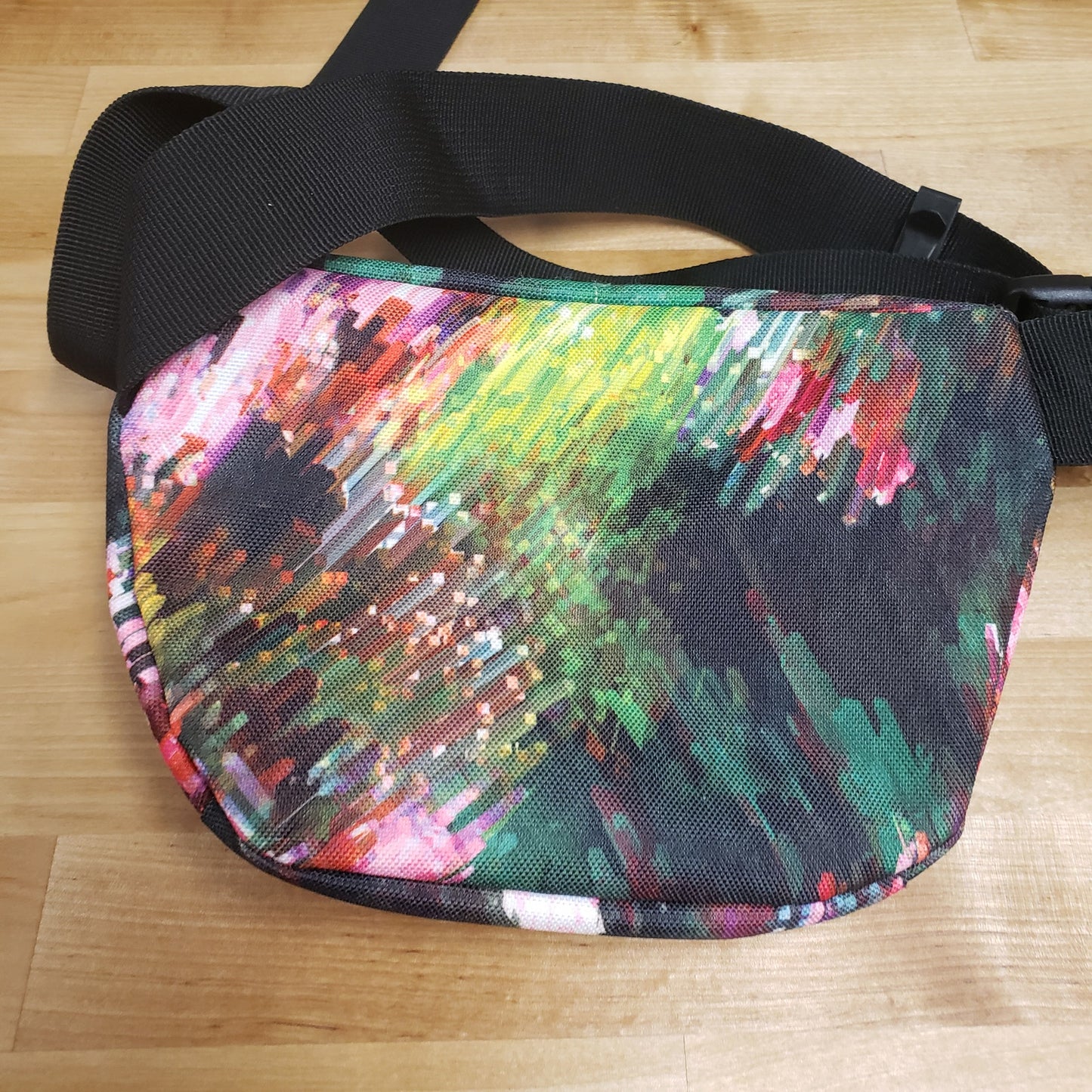 Herschel Hip Pack In Sunflower Field Print no signs of wear