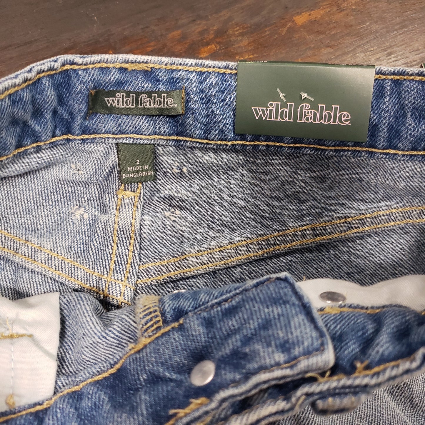Wild Fable NWT High Rise Denim Bermuda shorts w/ distressed hem size 2