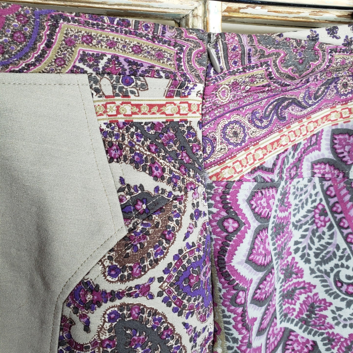 ETRO Milano Paisley Design Knee Length Skirt in Rich Purple Hues ladies size 42 / 10