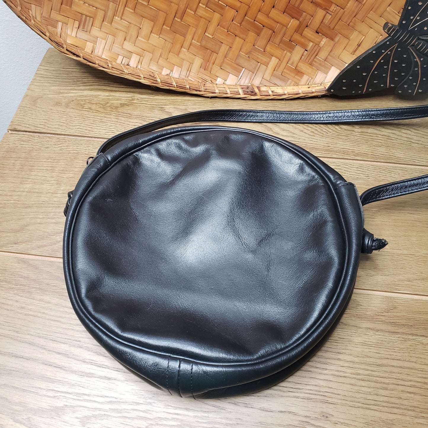 Michel Orlean fun circular leather bag / purse made in Paris