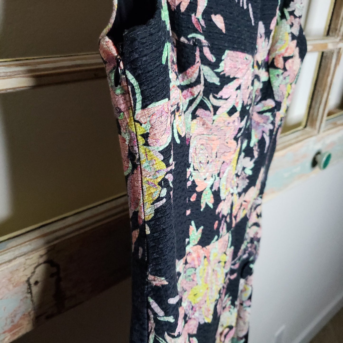 Emanuel Ungaro Rose Fondo Nero floral dress size 46 / US 12