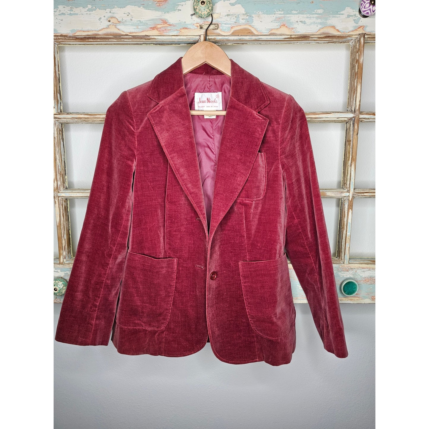 Vintage Jean Nicole Merlot shade velour blazer with button closure size 9/10