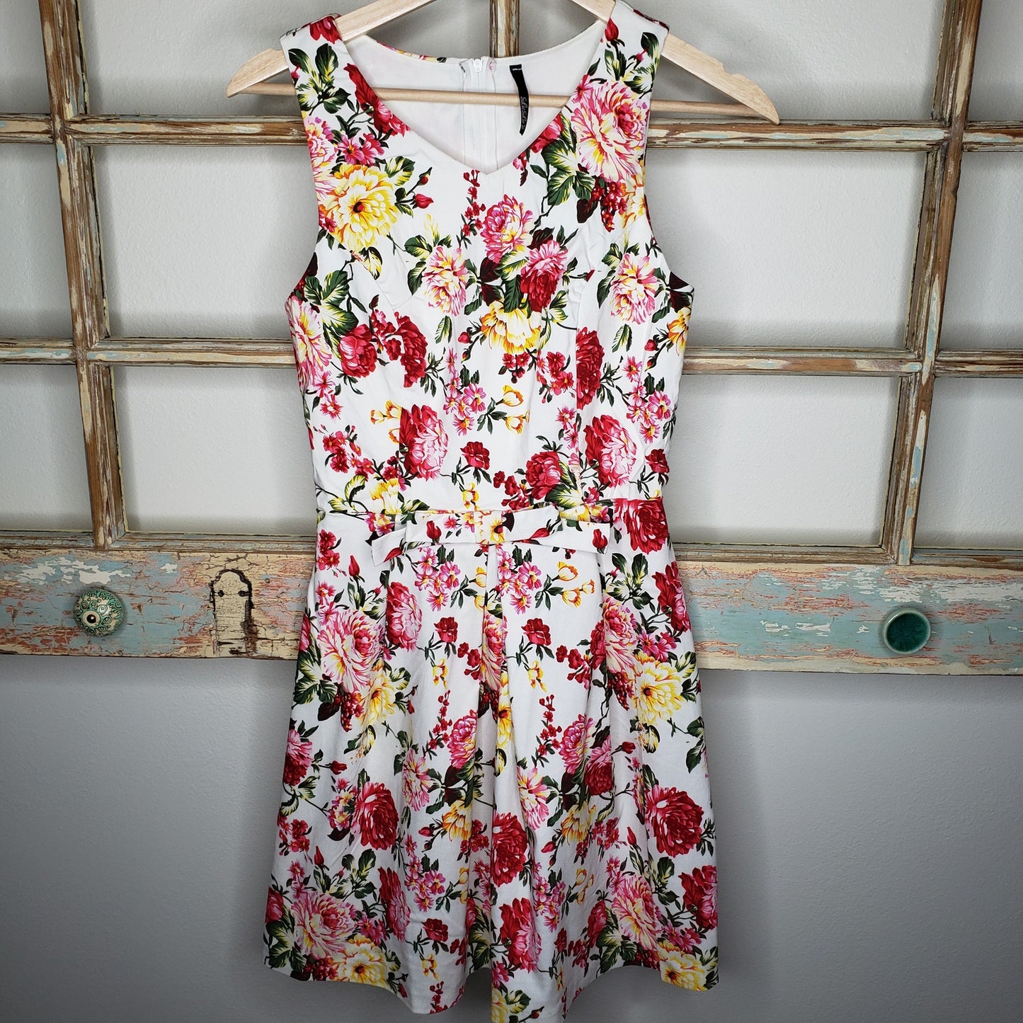 Lulus Floral fit & Flare sleeveless dress ladies size small