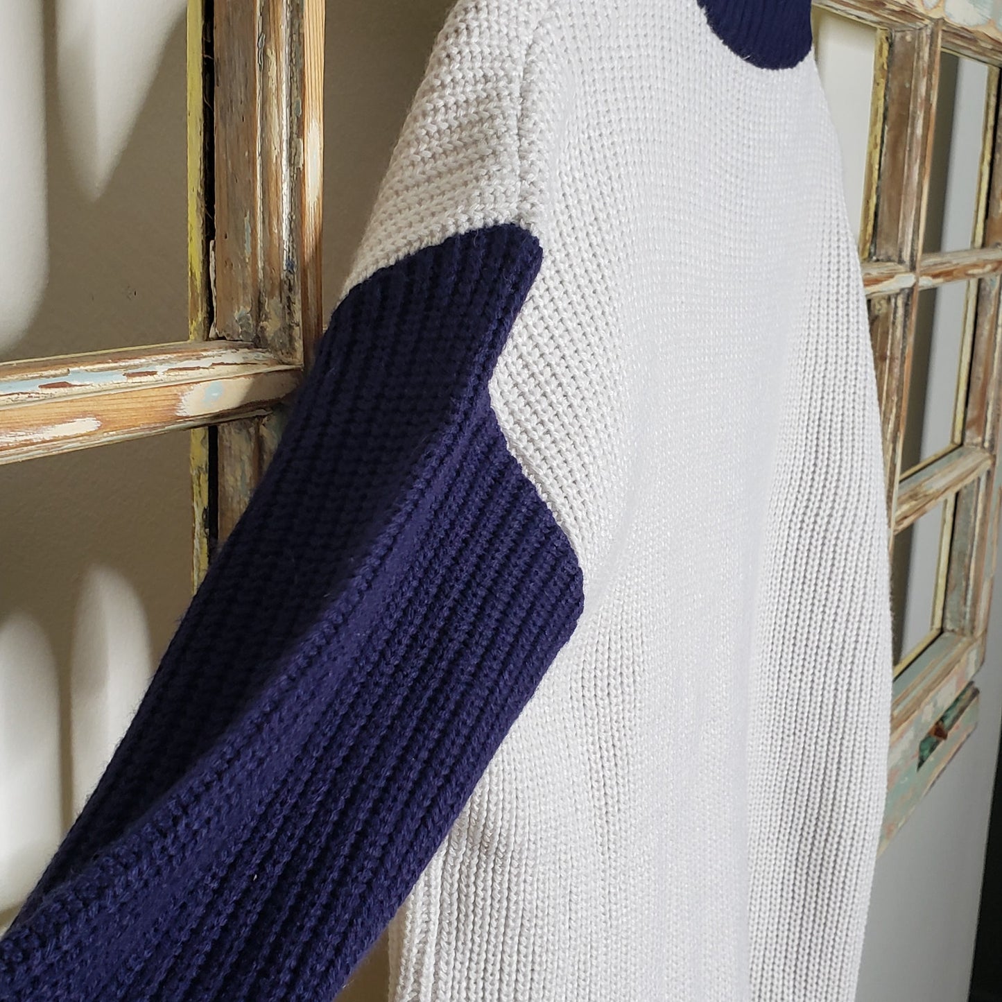 NWT Devotion By Cyrus oversized colorblock navy & white Sweater Size small
