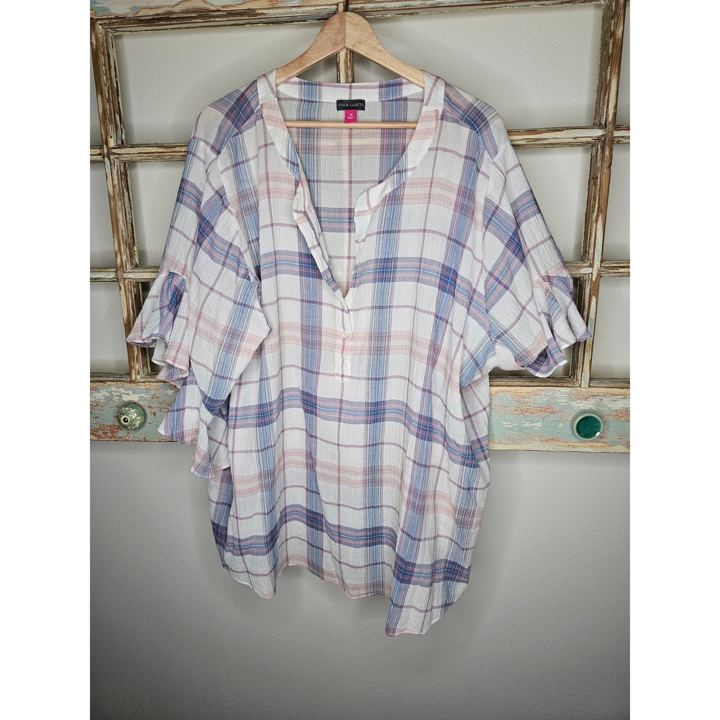 Vince Camuto Plaid ruffle sleeve and 1/2 button lightweight top size 3X