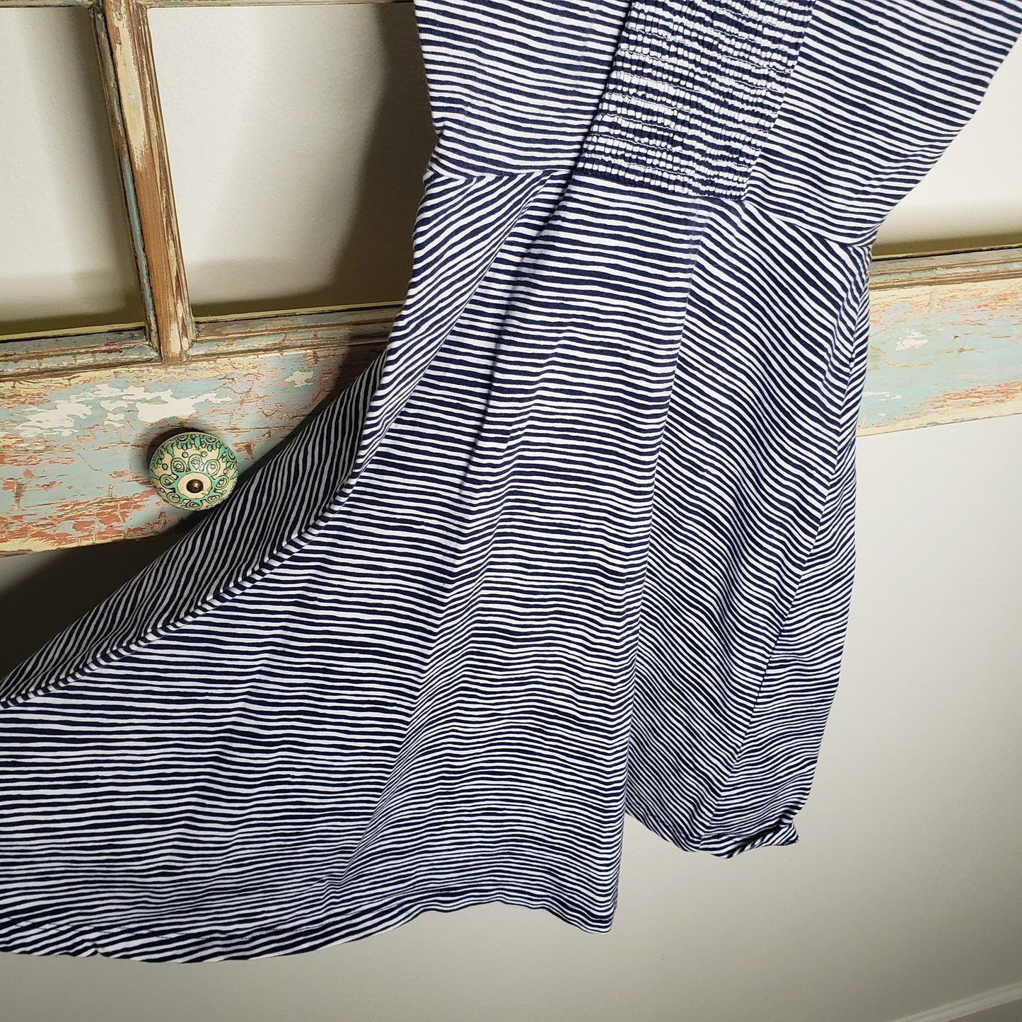 Old Navy Cotton/Spandex blue & White striped knit dress ladies size small