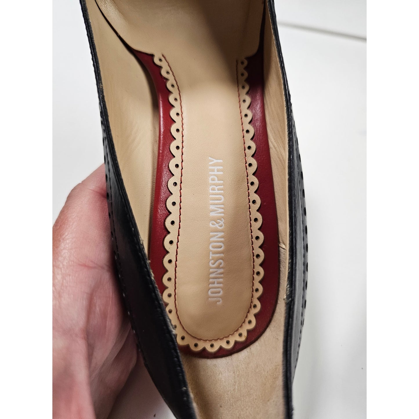 NWOB Johnston & Murphy Black Leather Heels Ladies size 6.5
