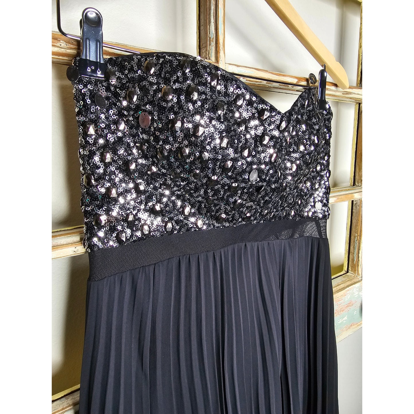 Strapless Sequin Full Length Gown Dress by Aqua Ladies Size 6