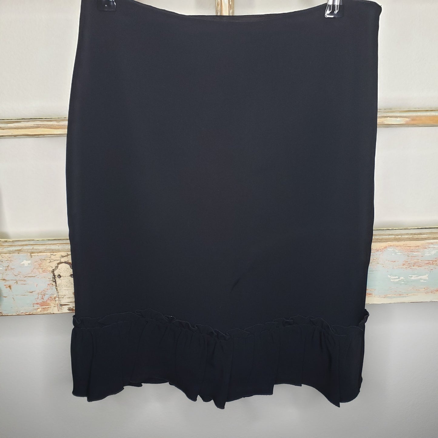 NWT Moschino Black Classic Ladies Skirt with Pleated Hemline size 8