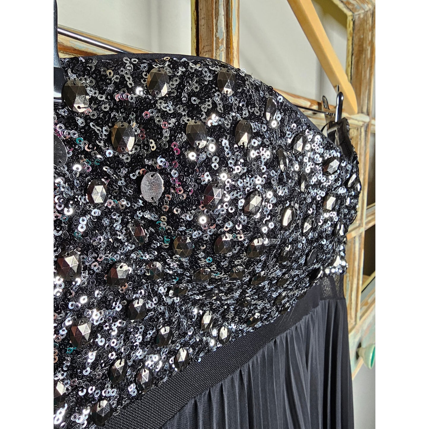 Strapless Sequin Full Length Gown Dress by Aqua Ladies Size 6