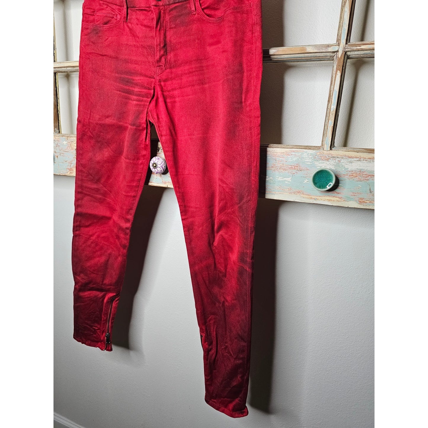 Guess By Marciano Red / Black Overspray ladies size 30 Jeans