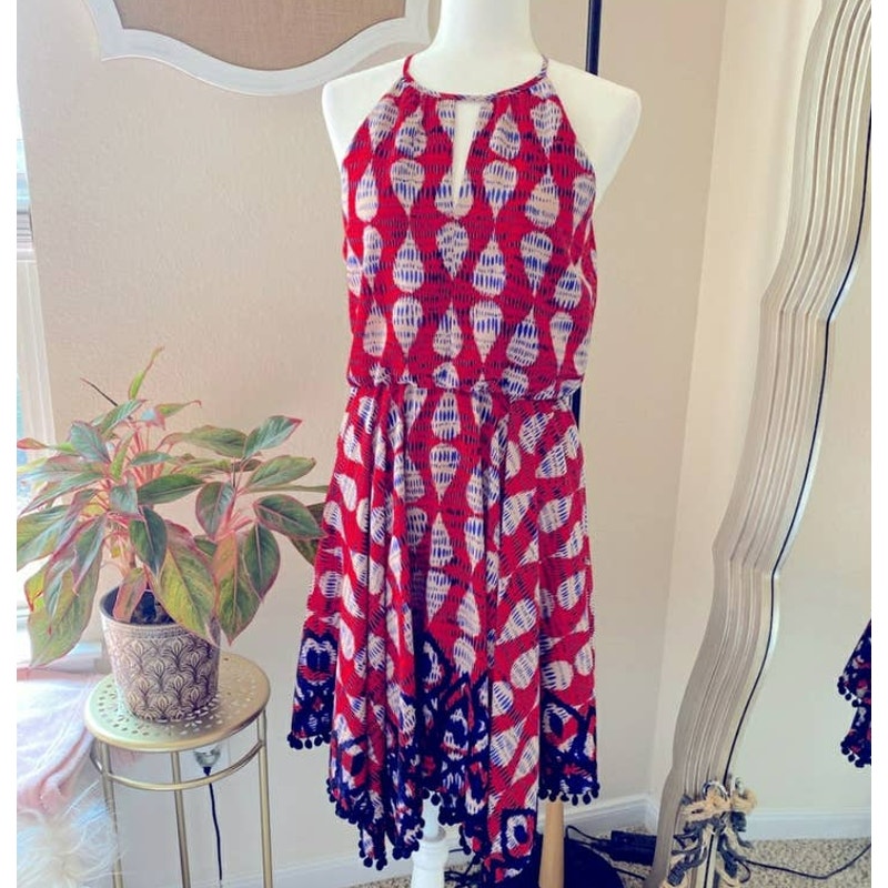 Maggy London handkerchief Hem ladies size 2 halter style dress