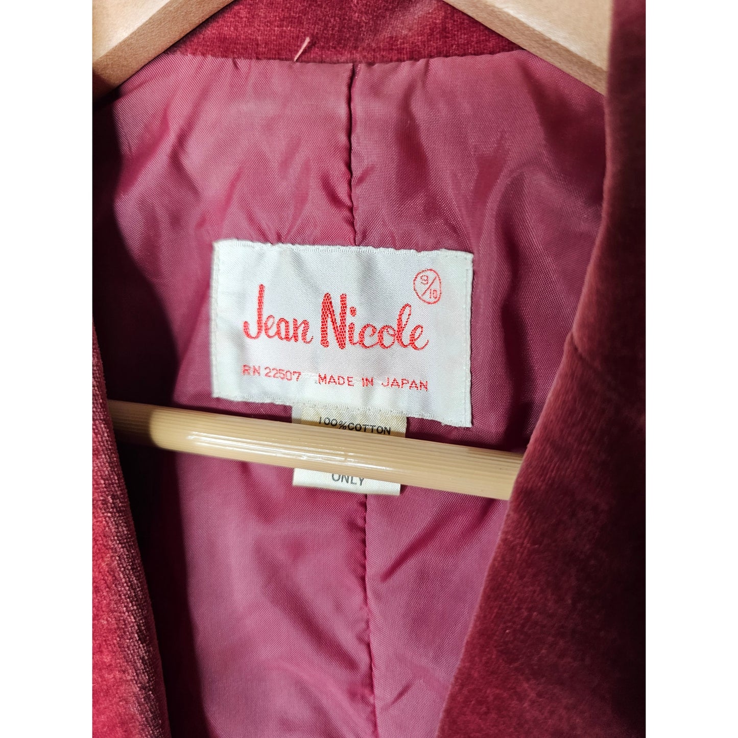 Vintage Jean Nicole Merlot shade velour blazer with button closure size 9/10
