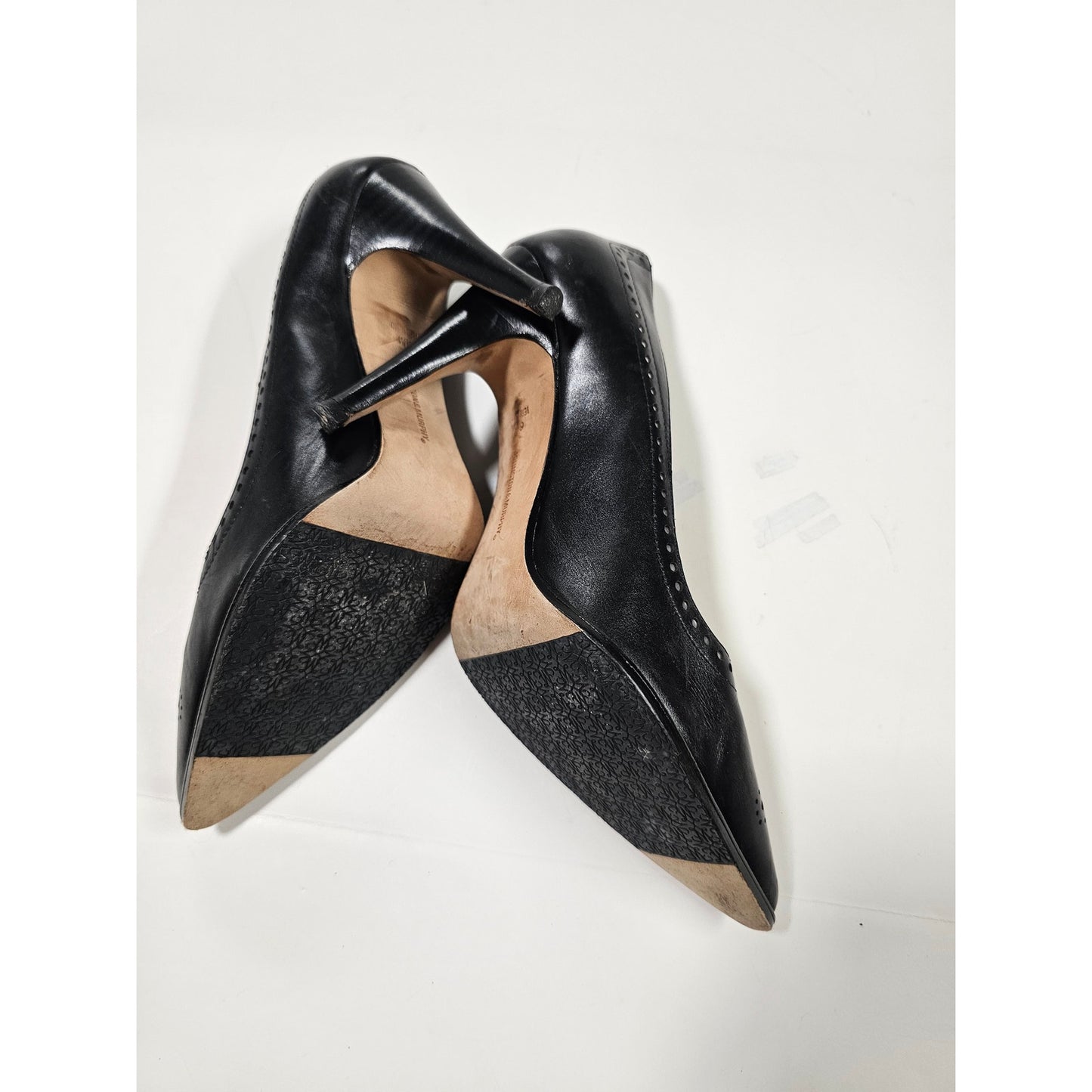 NWOB Johnston & Murphy Black Leather Heels Ladies size 6.5