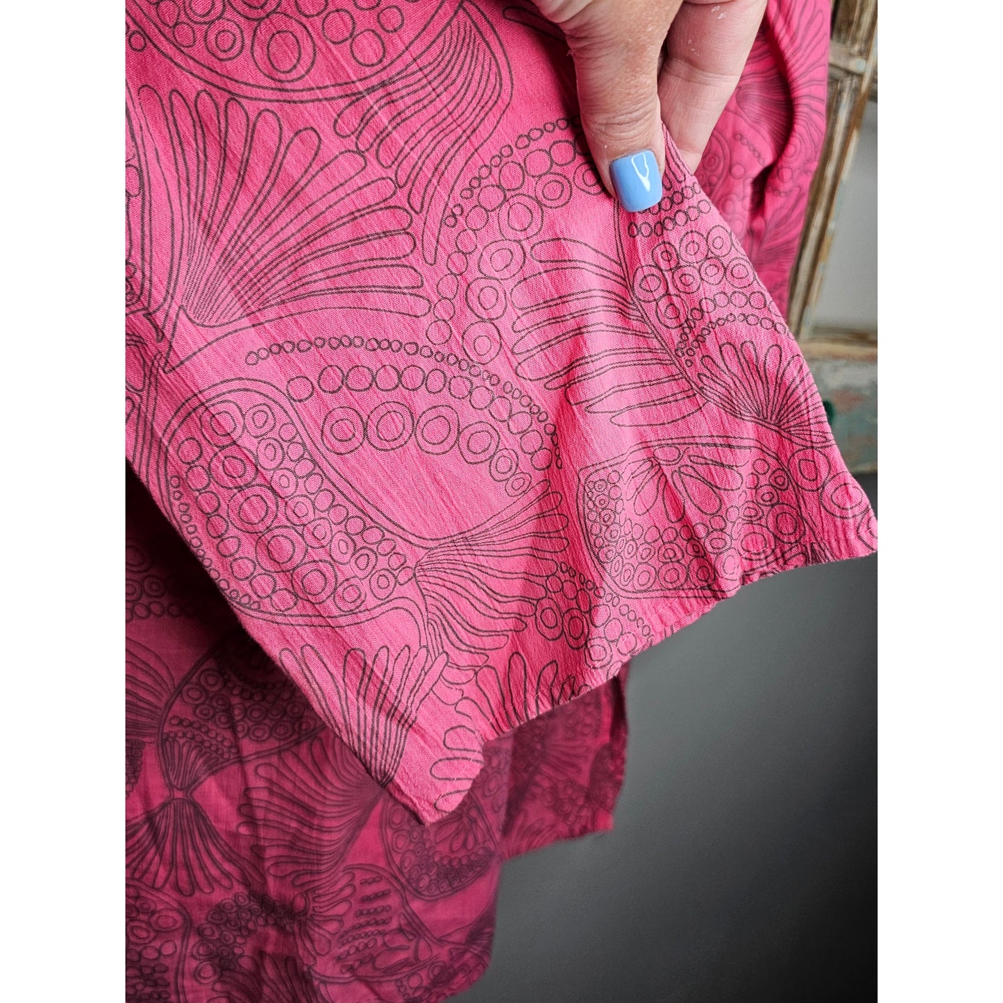 Icantoo Pink Lightweight Tunic with abstract doodle design size Large