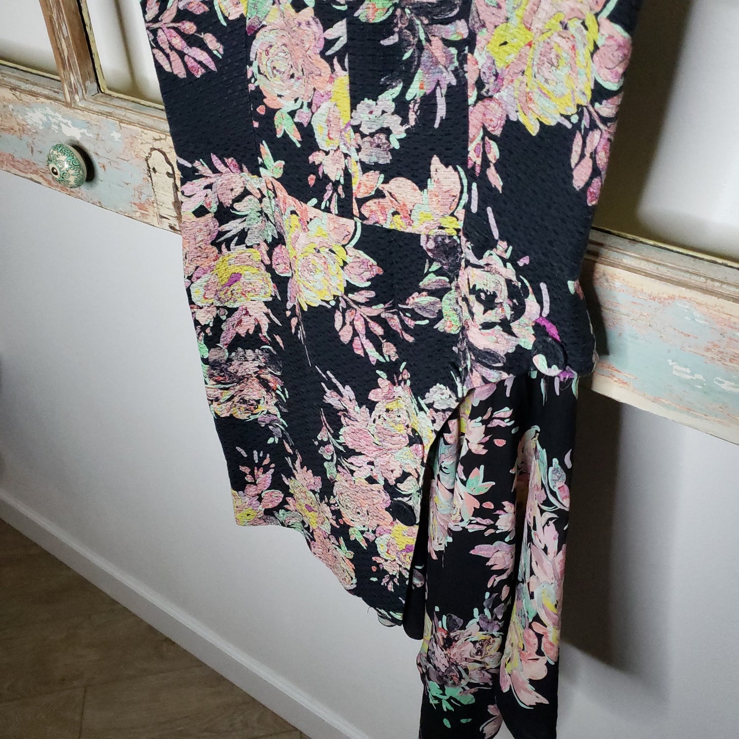 Emanuel Ungaro Rose Fondo Nero floral dress size 46 / US 12