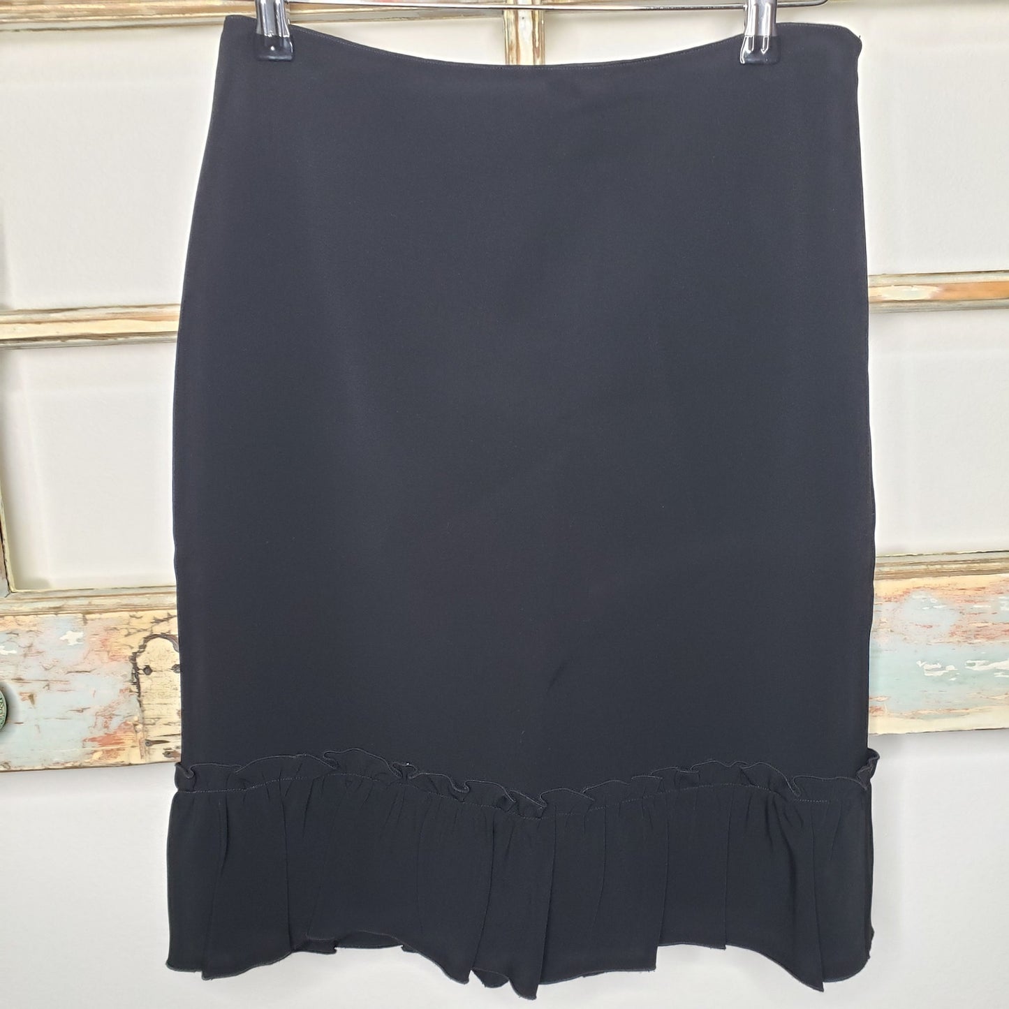 NWT Moschino Black Classic Ladies Skirt with Pleated Hemline size 8