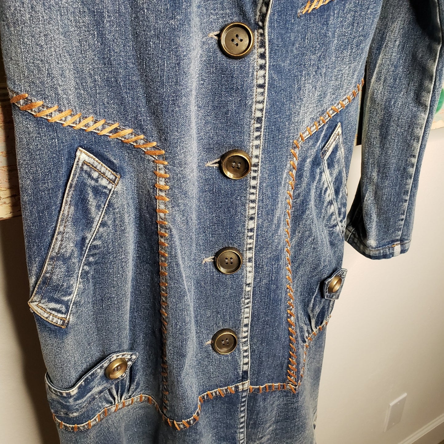 Seandara Vintage Denim medium wash with pockets long jacket size medium