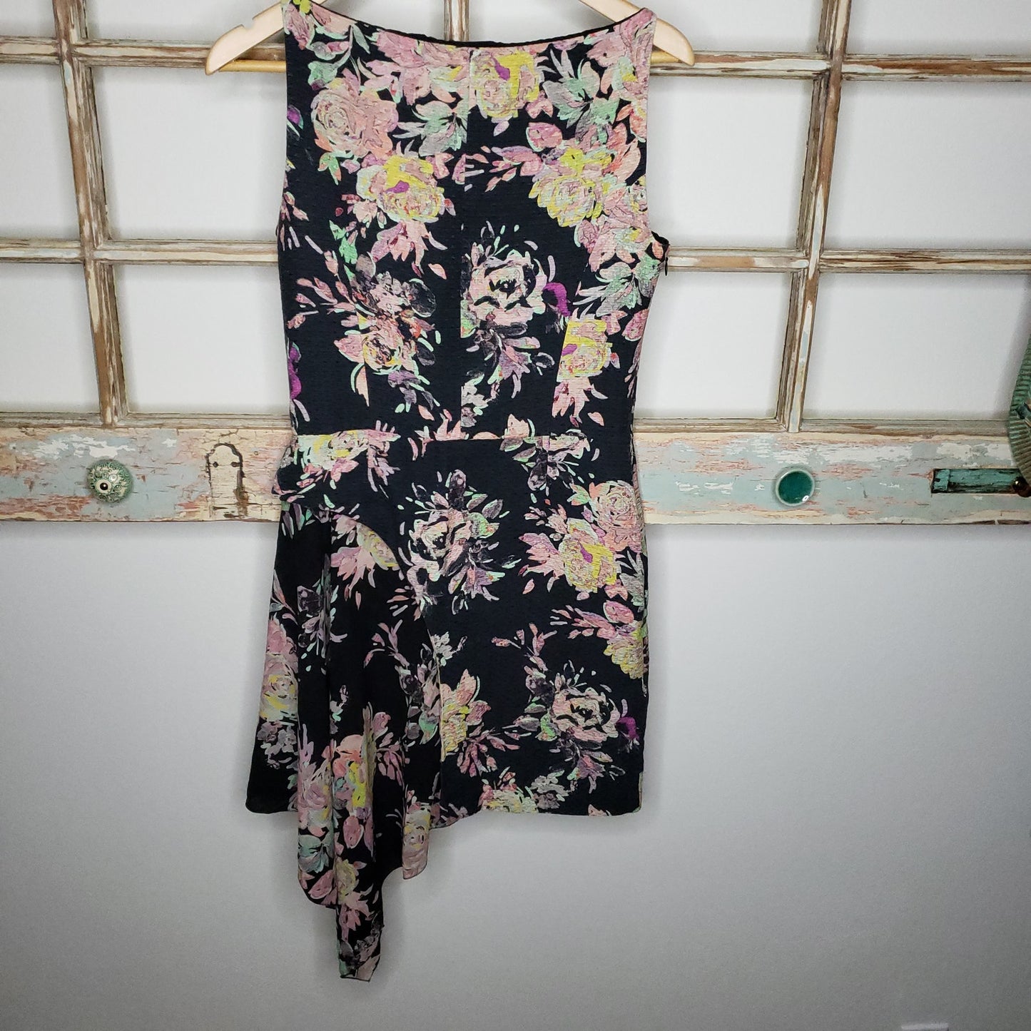Emanuel Ungaro Rose Fondo Nero floral dress size 46 / US 12