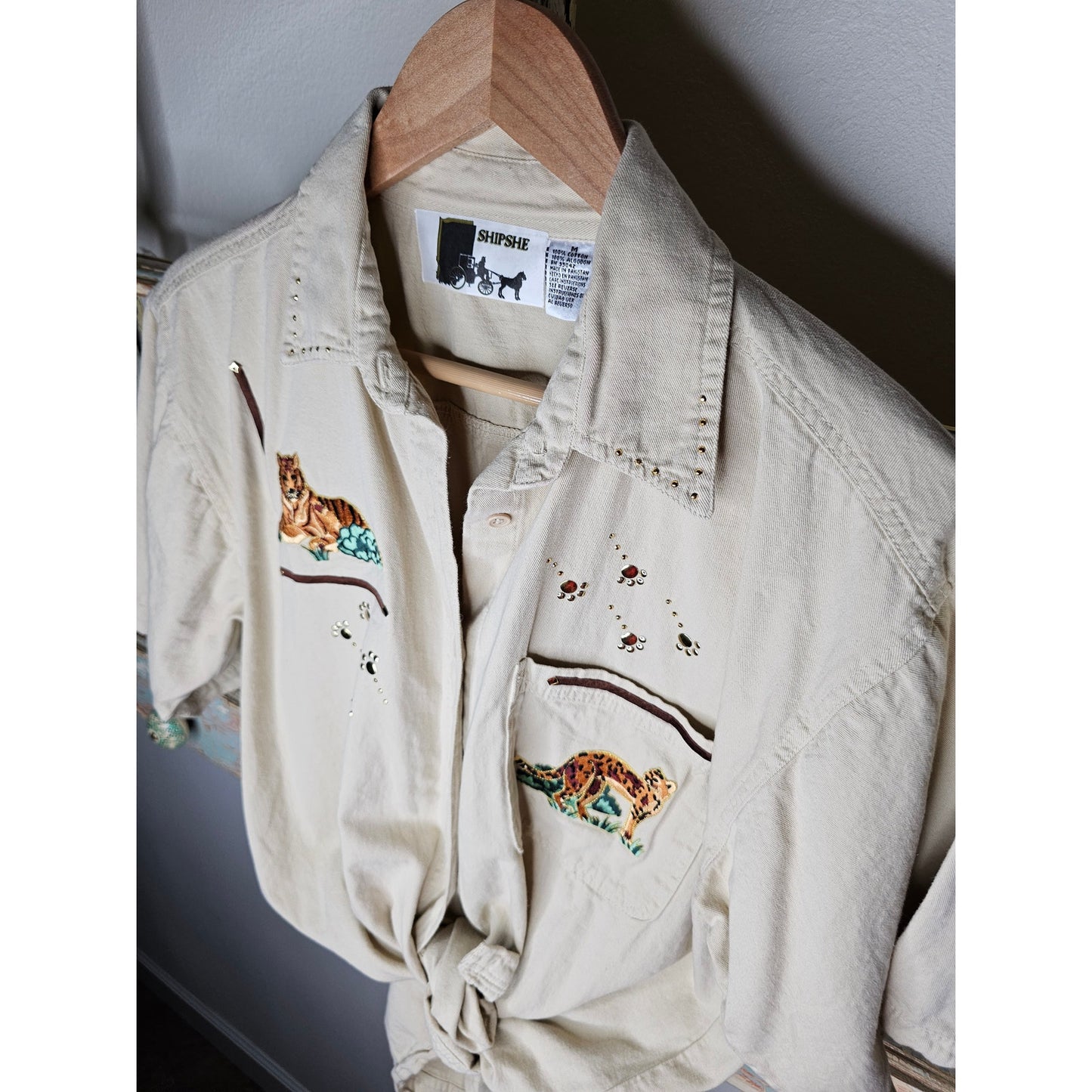 Tiger khaki Collared Button Up Top Ladies size Medium by Shipshe