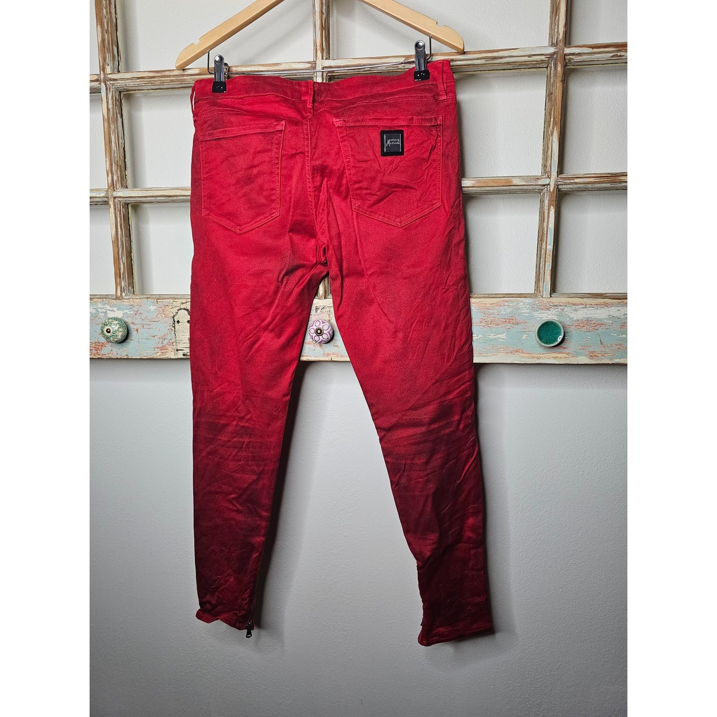 Guess By Marciano Red / Black Overspray ladies size 30 Jeans