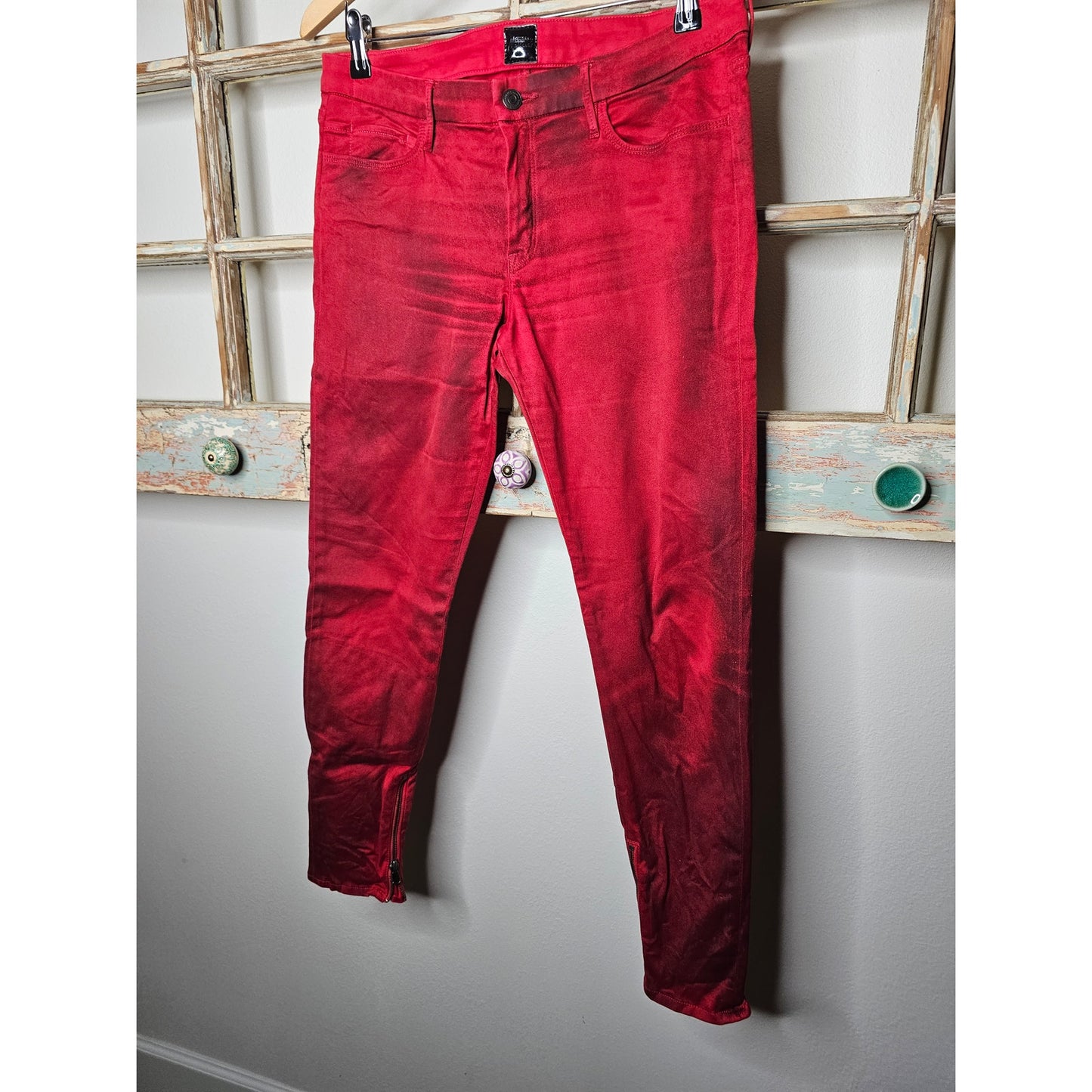 Guess By Marciano Red / Black Overspray ladies size 30 Jeans