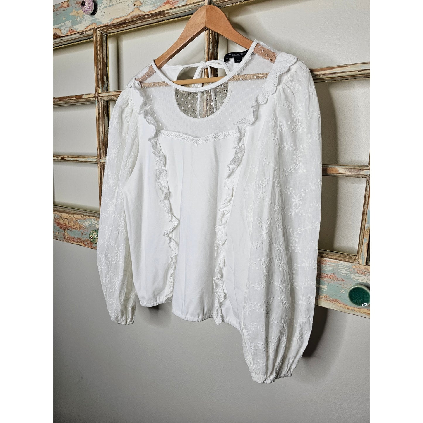 Marc New York White Embroidered long sleeve Blouse size Large