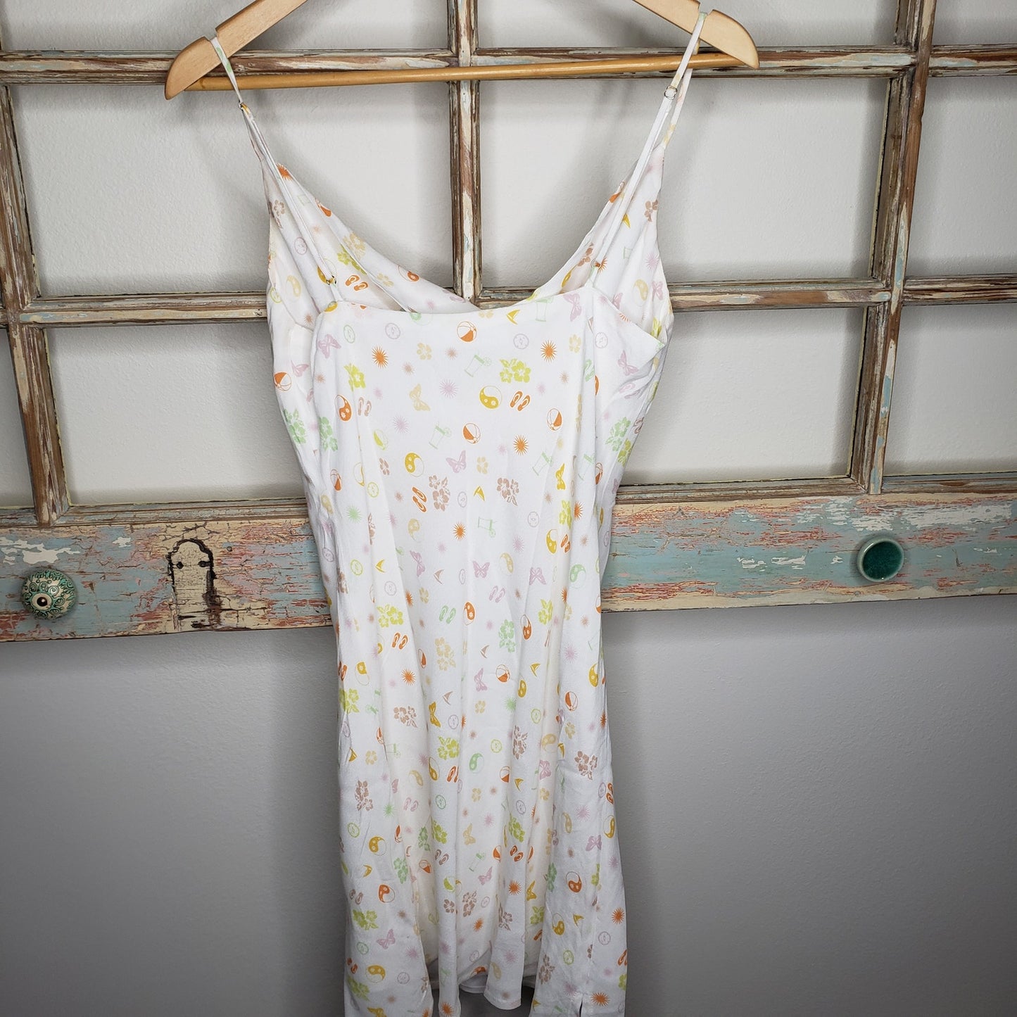 Elodie Ladies Summer Dress size Medium with swooping neckline