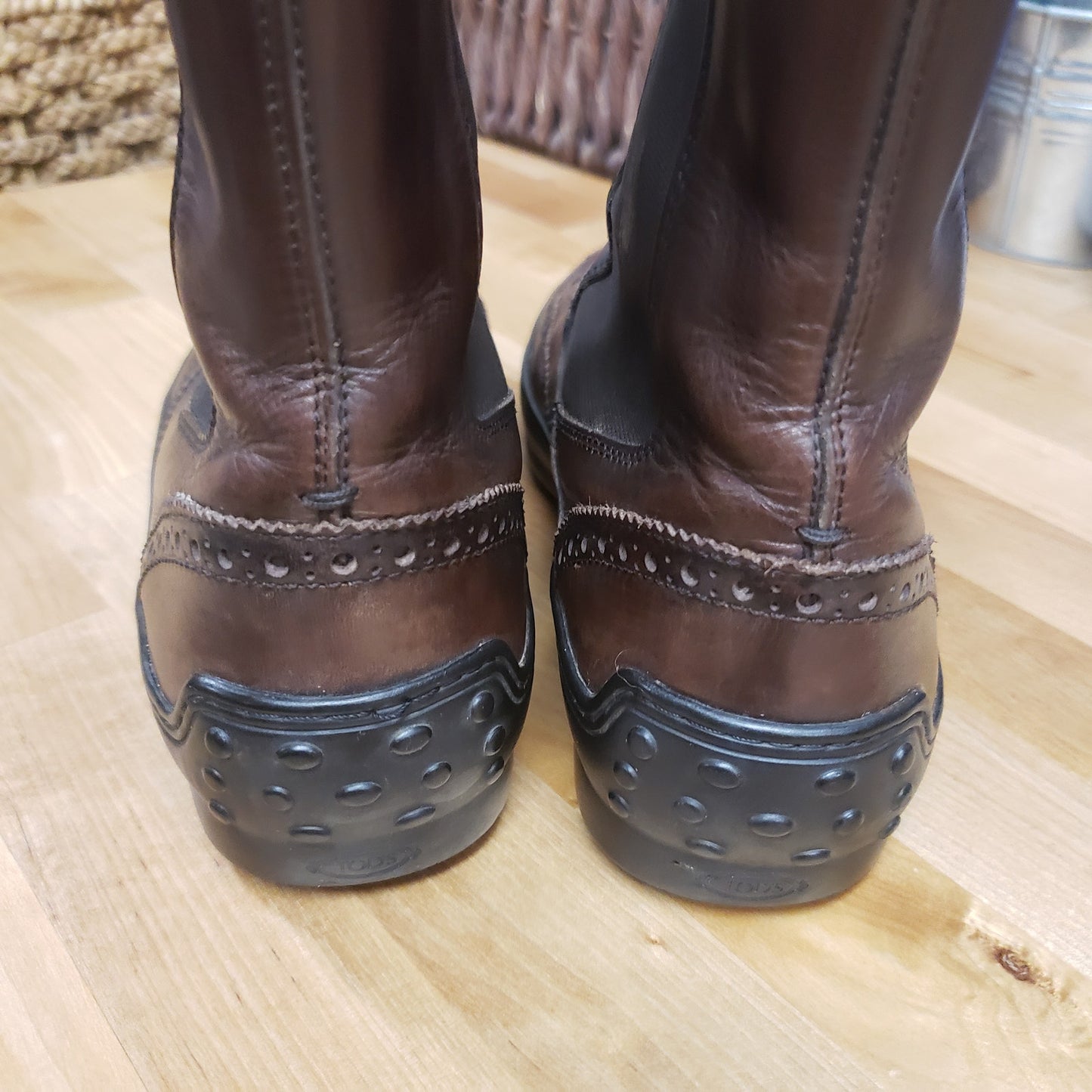 Tod's Wingtip Chelsea Boot for Womens shoe size EU 38 US 8