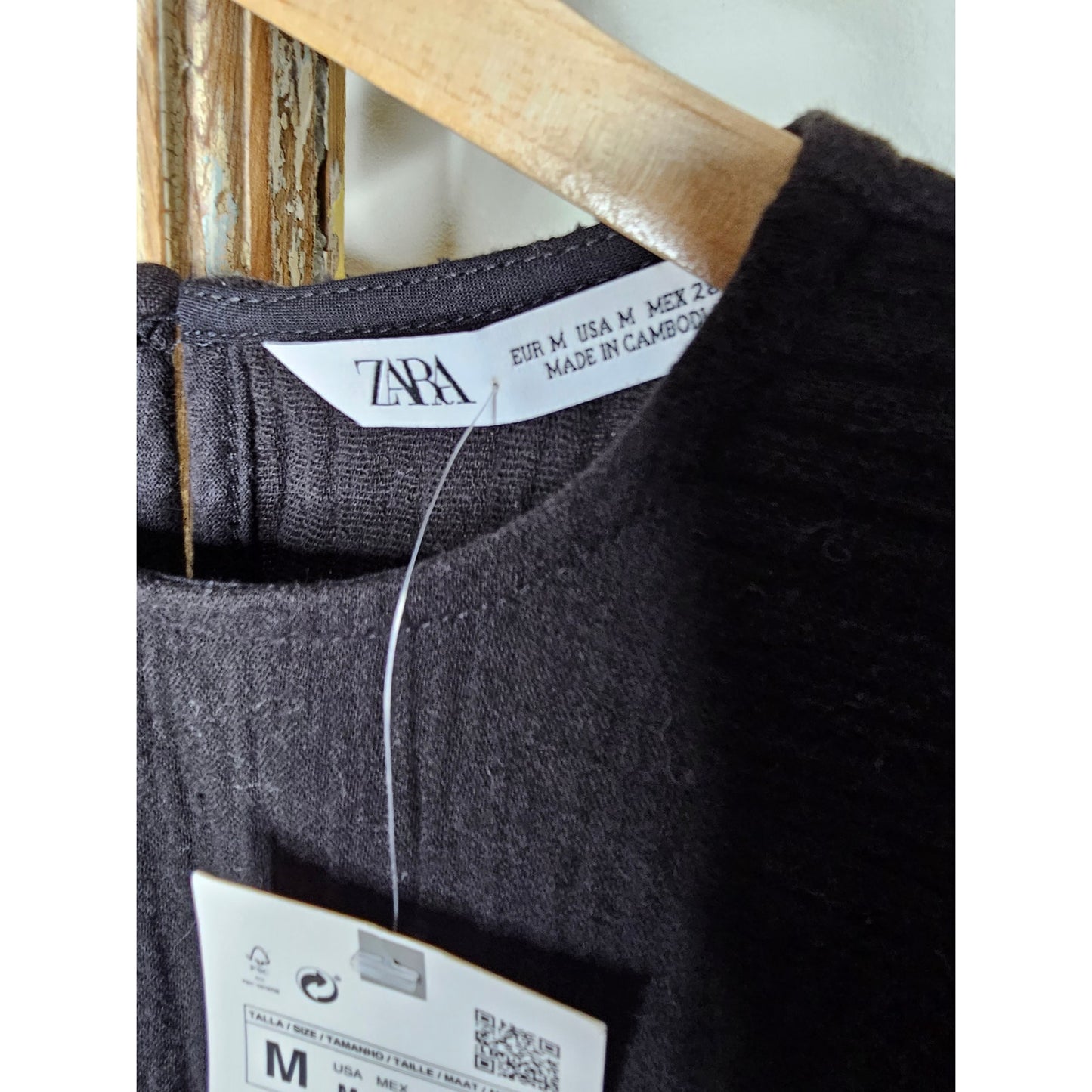 NWT Zara black Long Sleeve Cotton Gauzy Dress Ladies size Medium