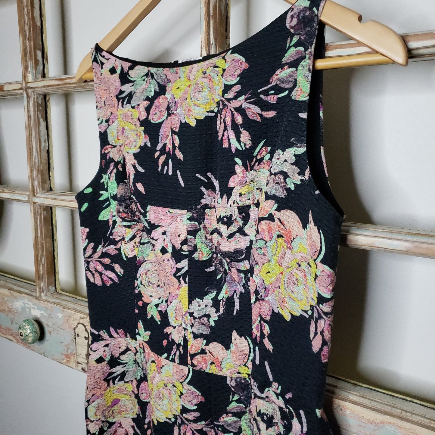 Emanuel Ungaro Rose Fondo Nero floral dress size 46 / US 12