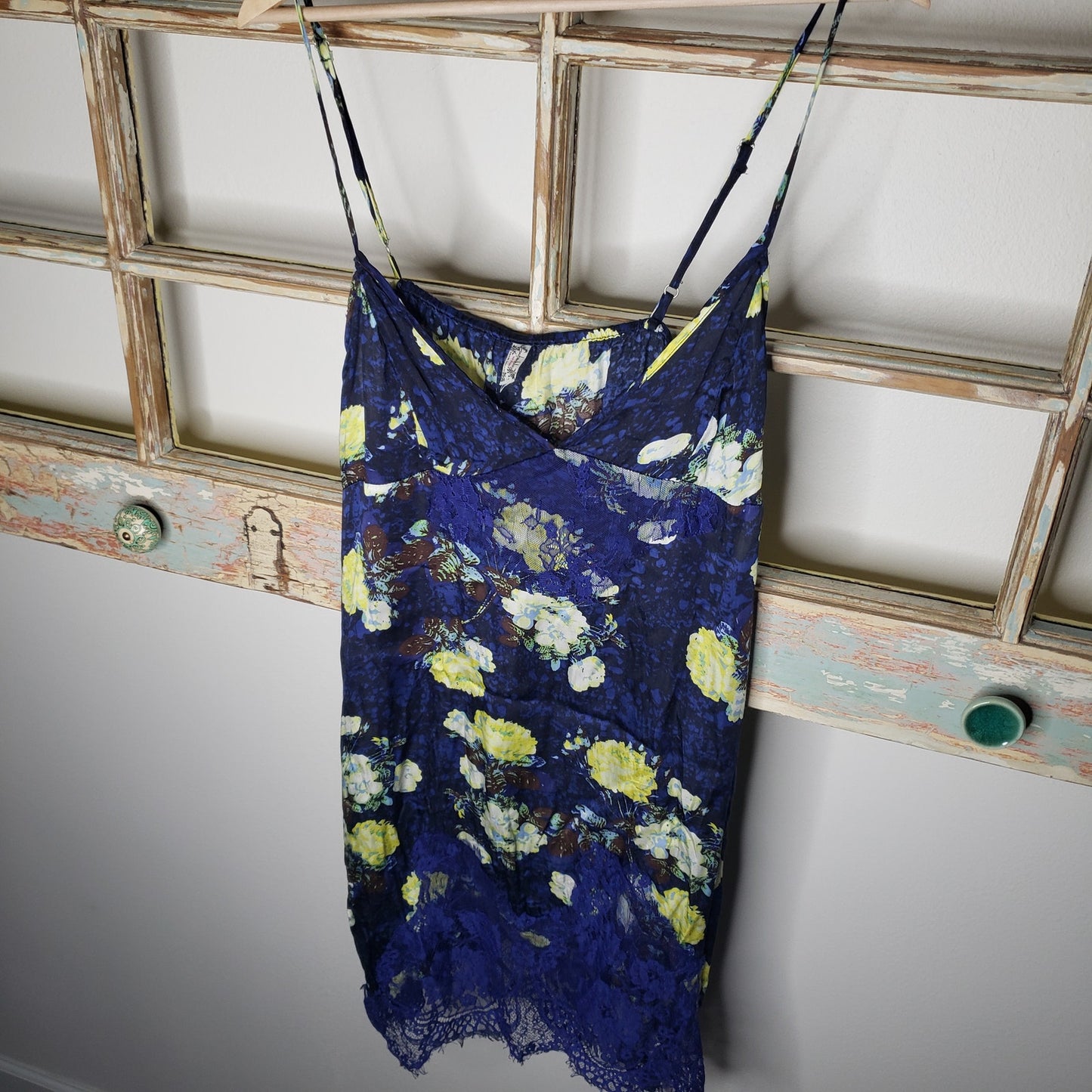 Free People Navy floral Dress with lace ladies size large