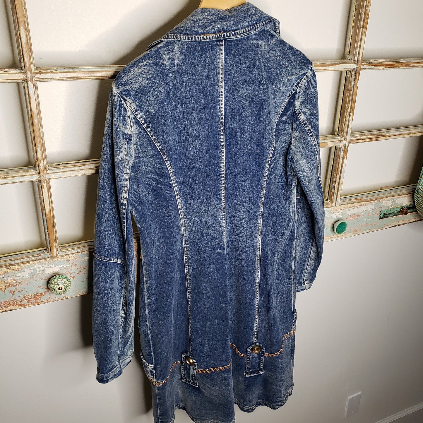 Seandara Vintage Denim medium wash with pockets long jacket size medium