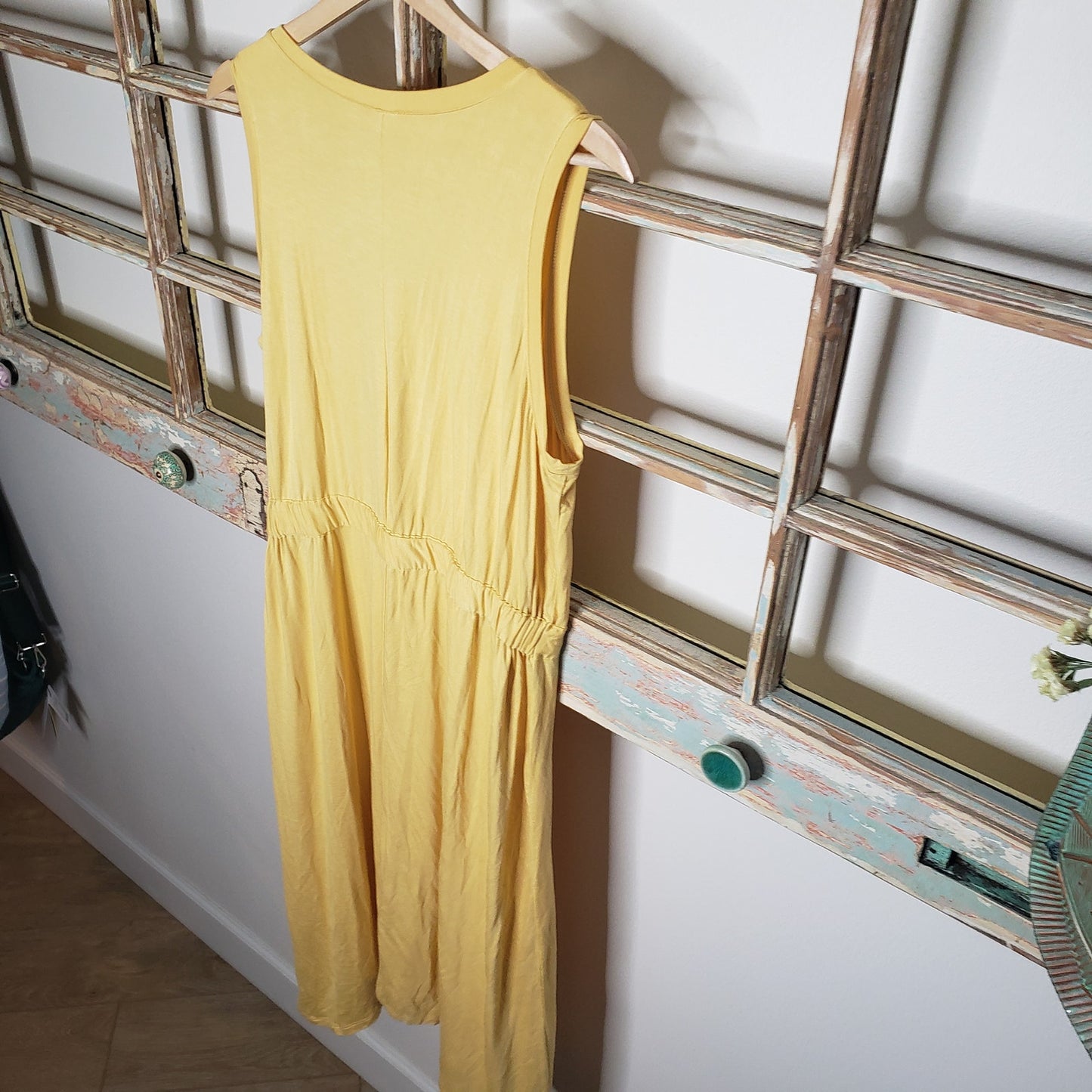 Gap NWOT Sleeveless Drawstring Midi dress with handkerchief hem size large