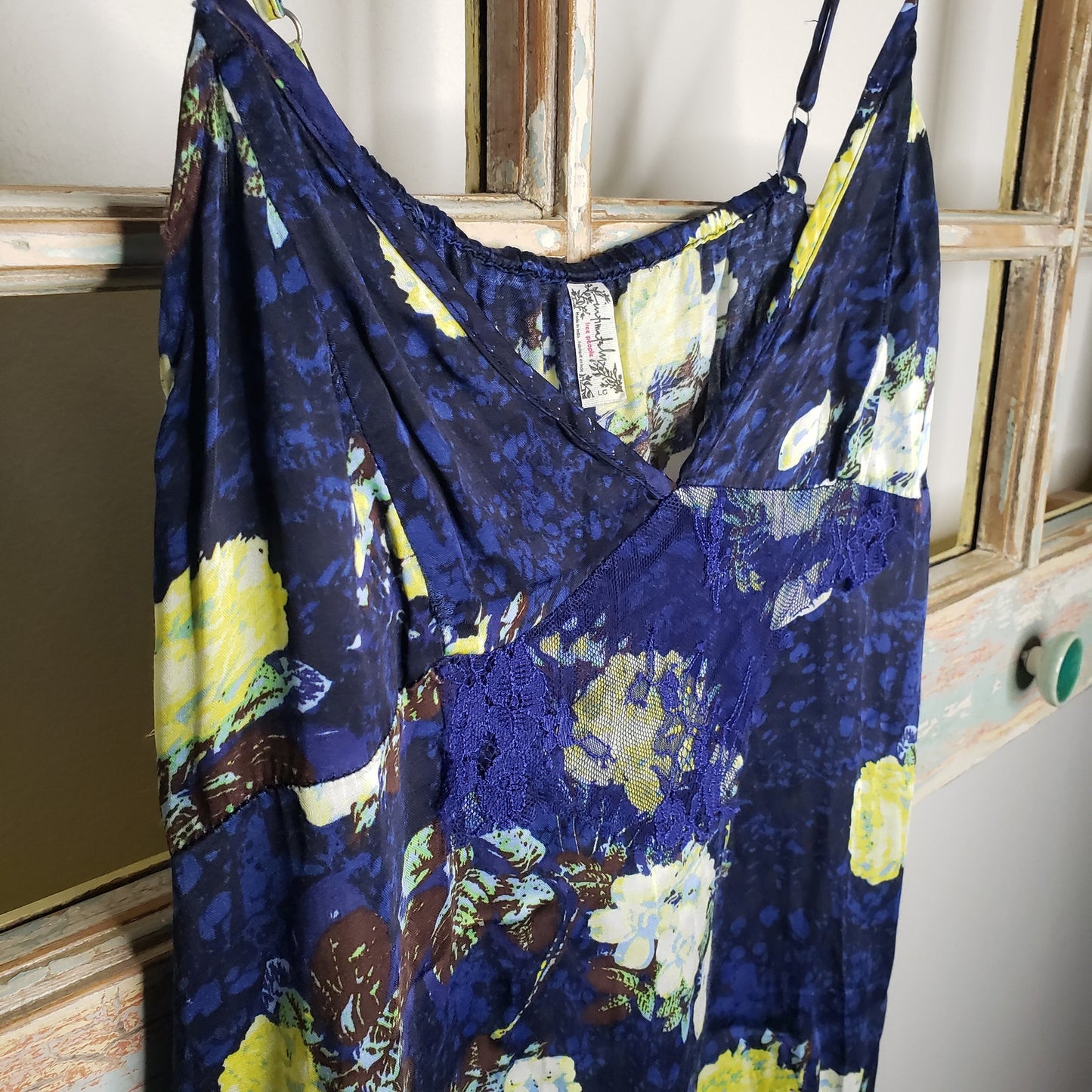 Free People Navy floral Dress with lace ladies size large