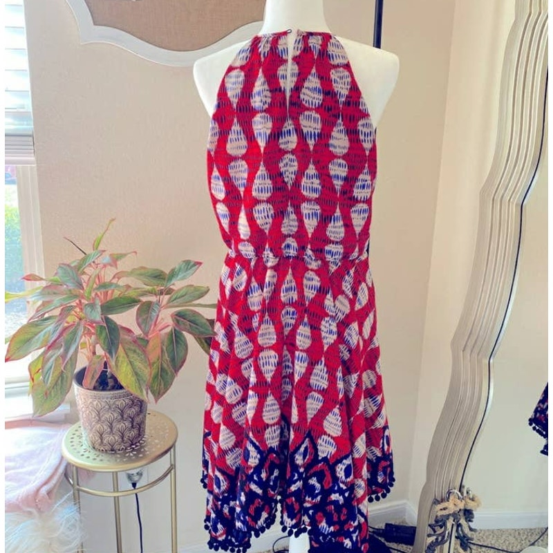 Maggy London handkerchief Hem ladies size 2 halter style dress