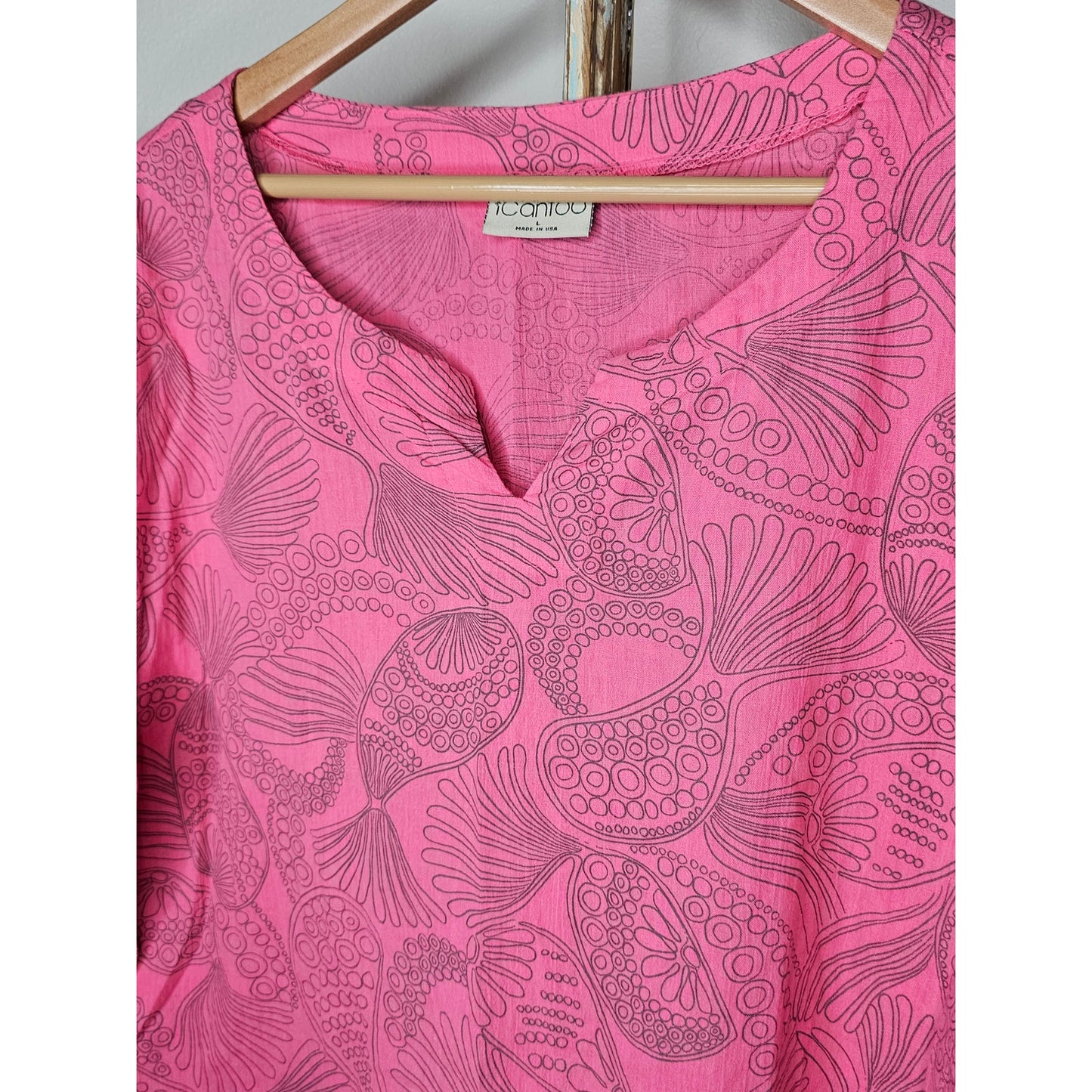 Icantoo Pink Lightweight Tunic with abstract doodle design size Large