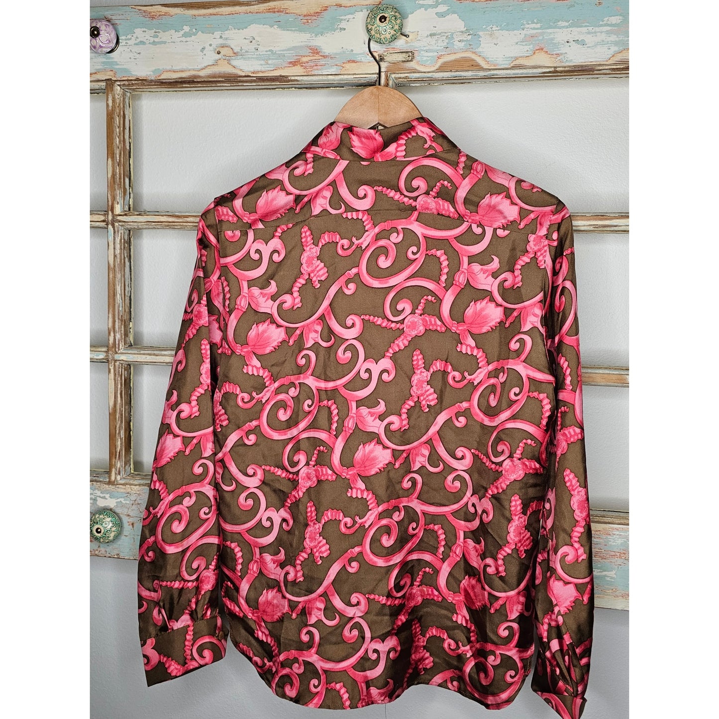 Skirtin Around Ornate Design Button Up Blouse Ladie size 8