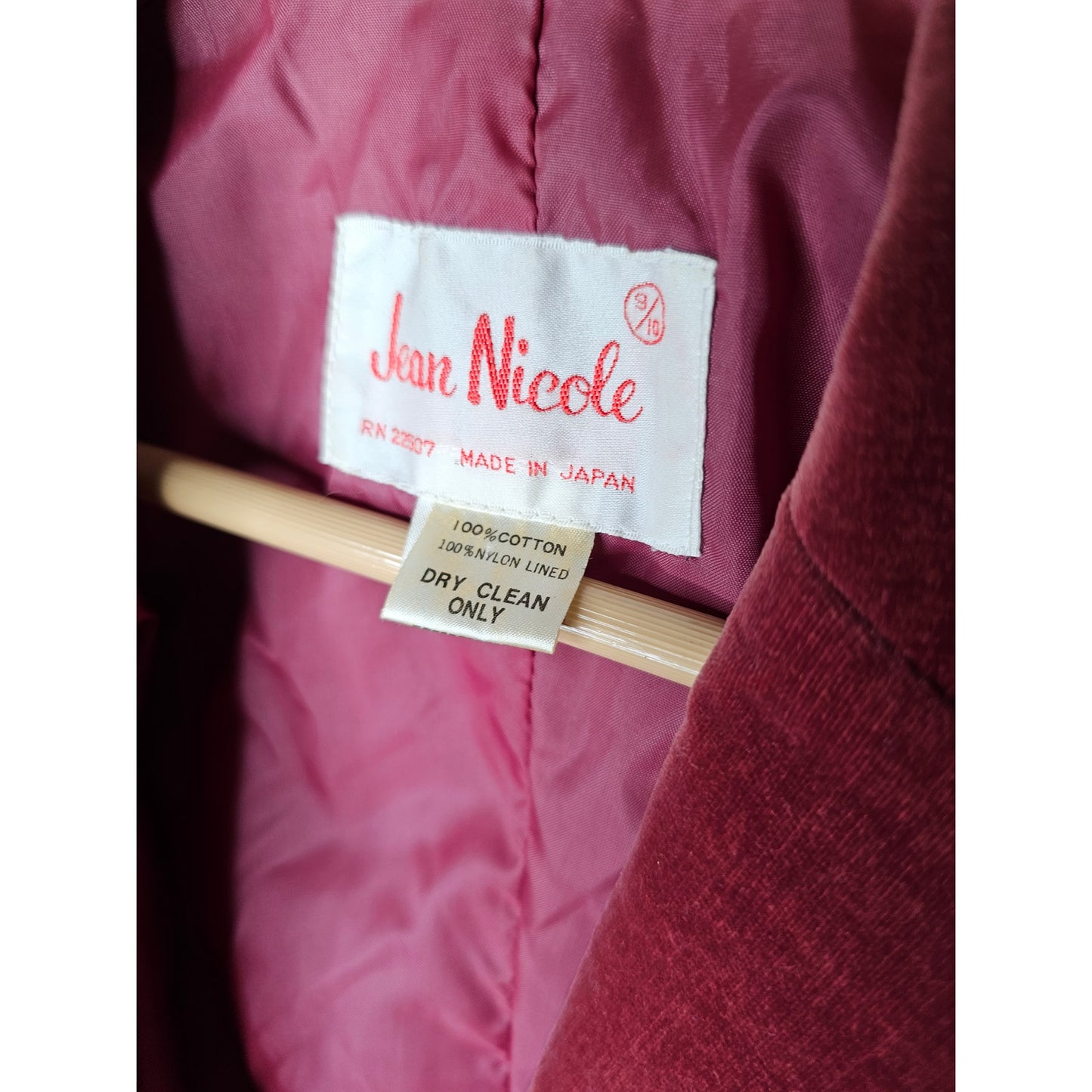 Vintage Jean Nicole Merlot shade velour blazer with button closure size 9/10