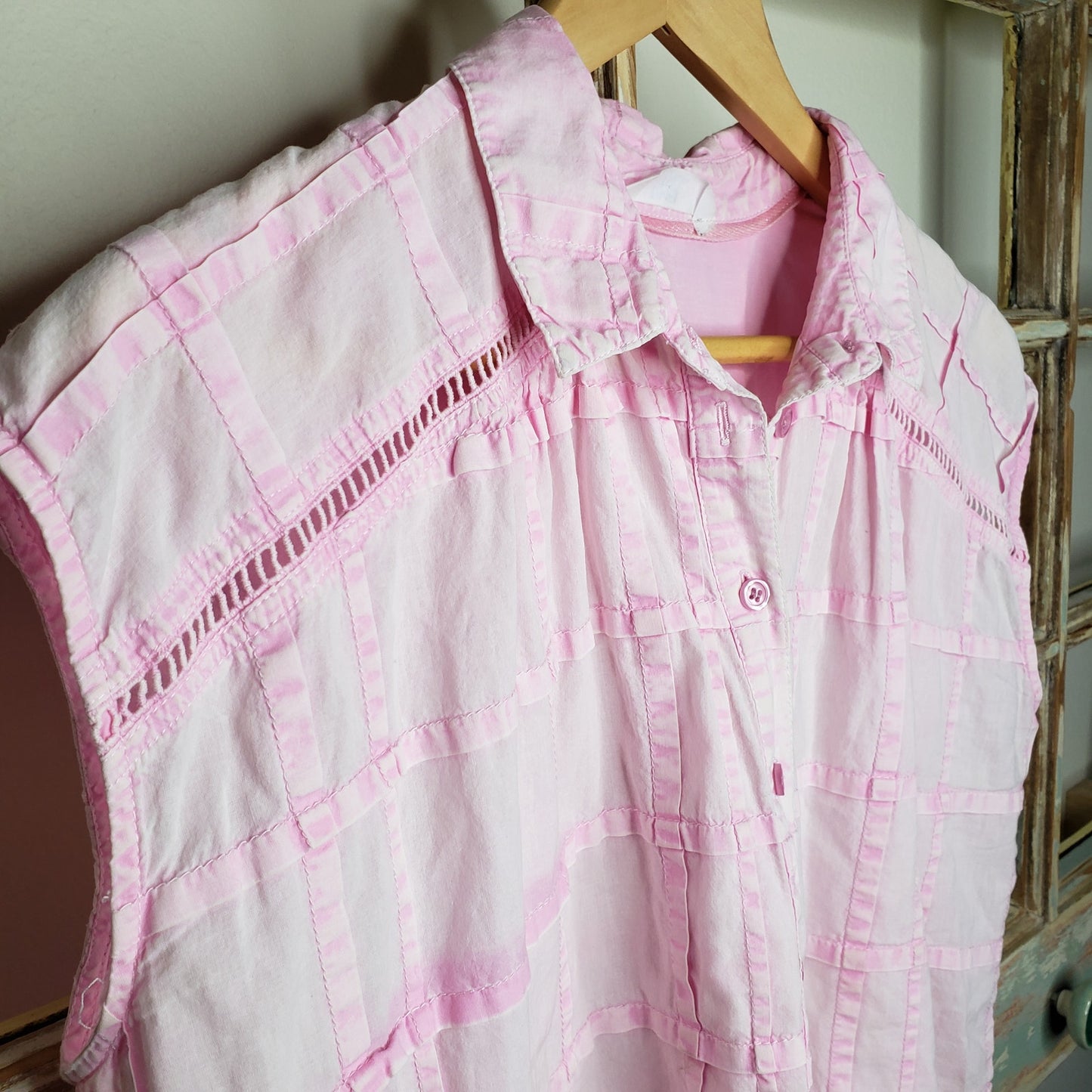 Time & Tru pink washed pullover collared top ladies size large