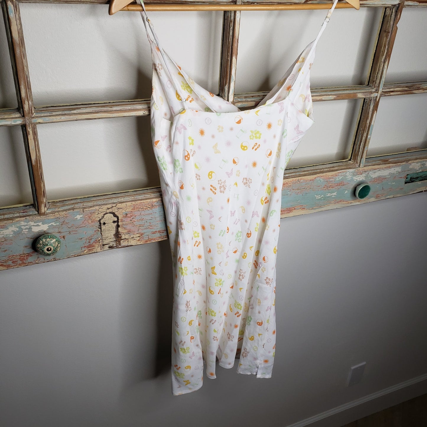 Elodie Ladies Summer Dress size Medium with swooping neckline