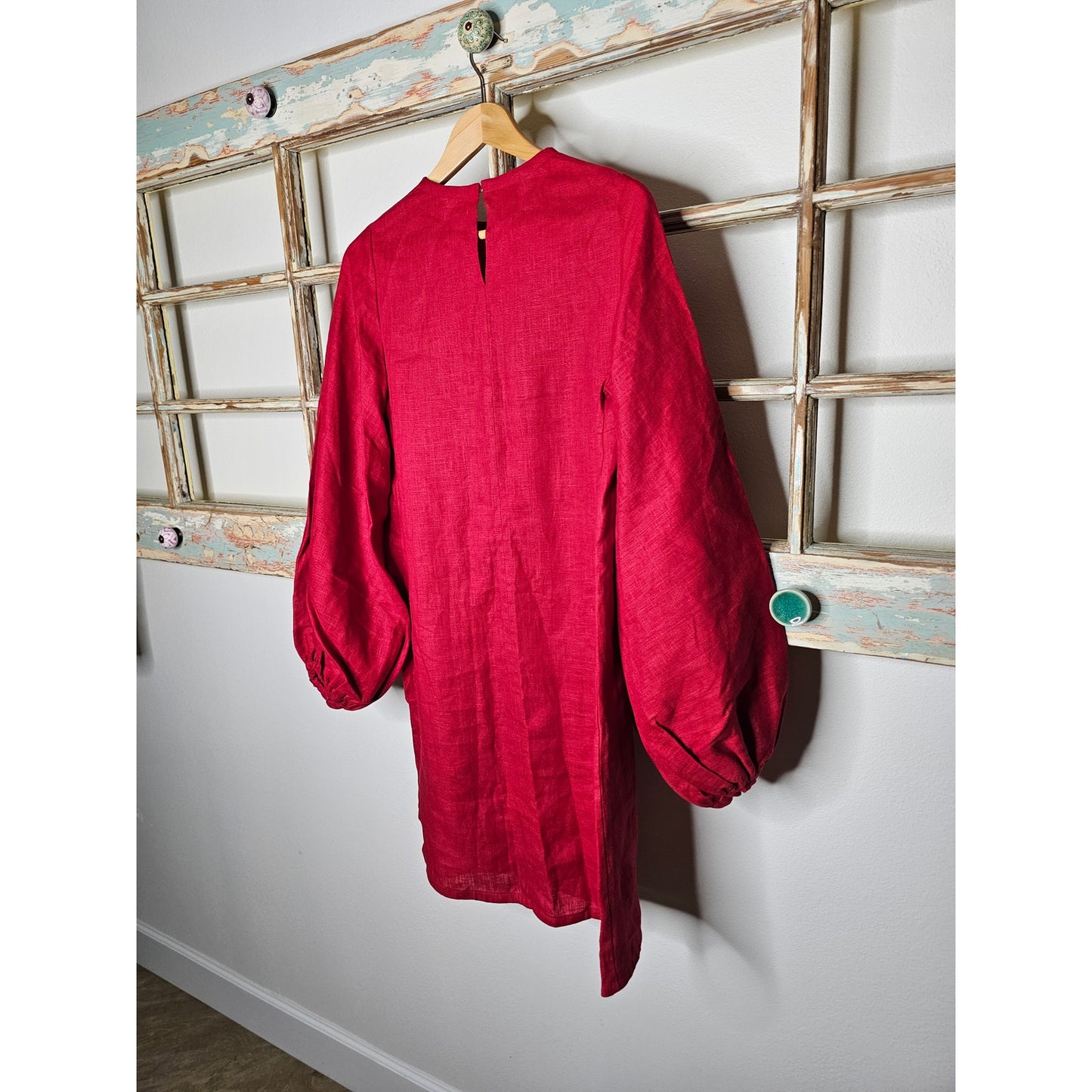 Red Linen knee length dress / Puff sleeves Ladies size ladies Medium