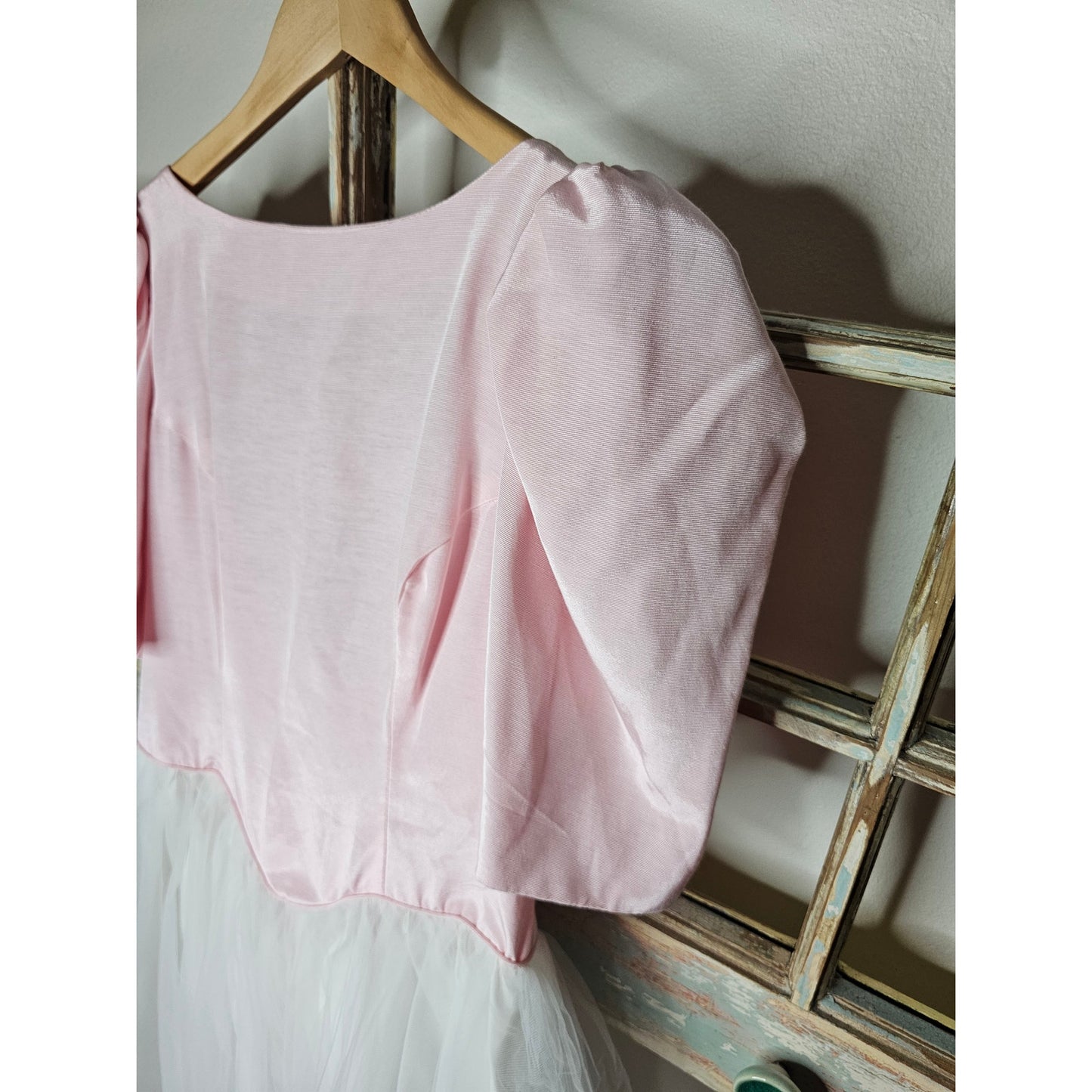 Vintage 80's Pink Princess Dress Open Back Bow Ladies size Medium