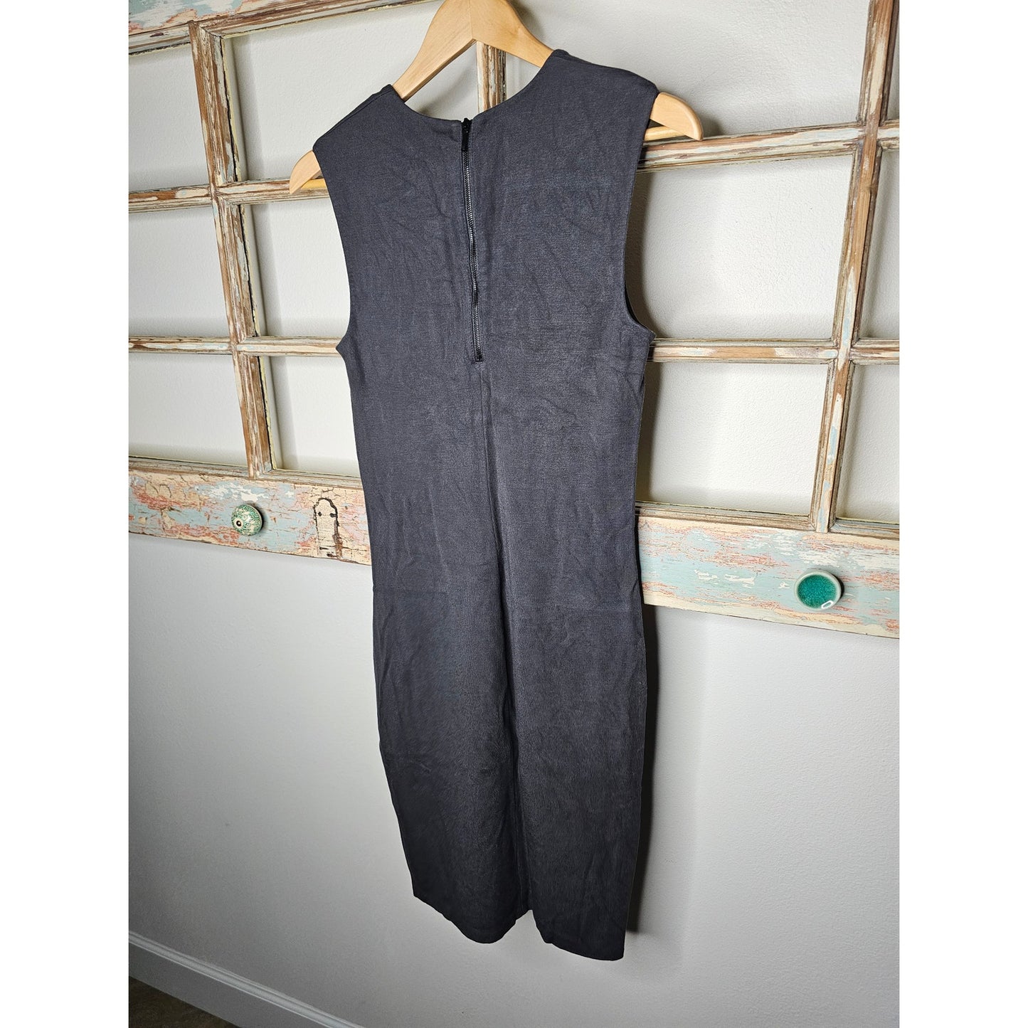 Vince Fine Gray Ribbed V-Neck Sleeveless Midi Dress Size Medium