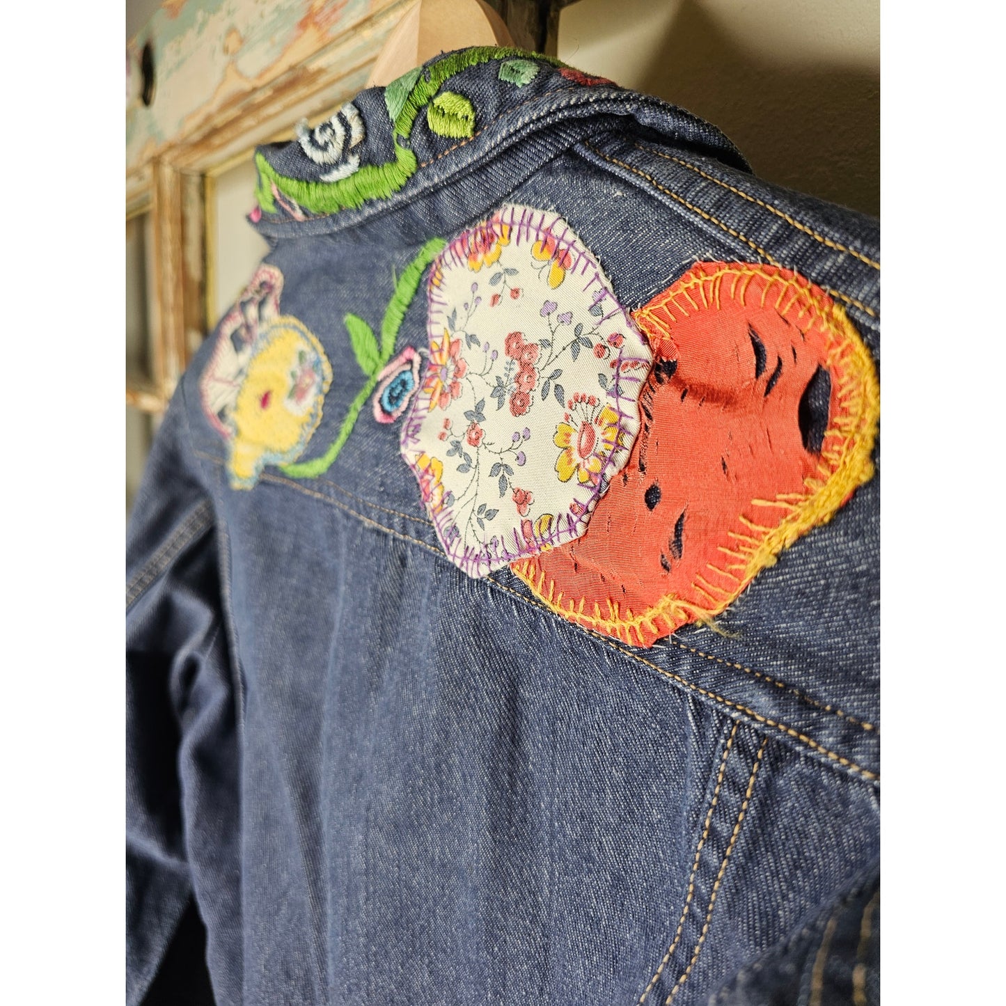 Vintage Roebuck Denim Jacket W/ embroidery Stamped hardware Size M