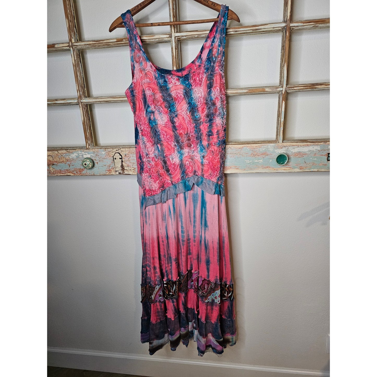 Boho Tie Dye Sleeveless Midi Dress With Layers of Detail Ladies size Medium