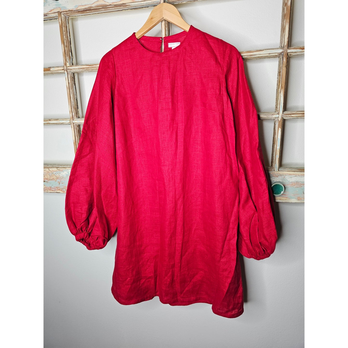 Red Linen knee length dress / Puff sleeves Ladies size ladies Medium