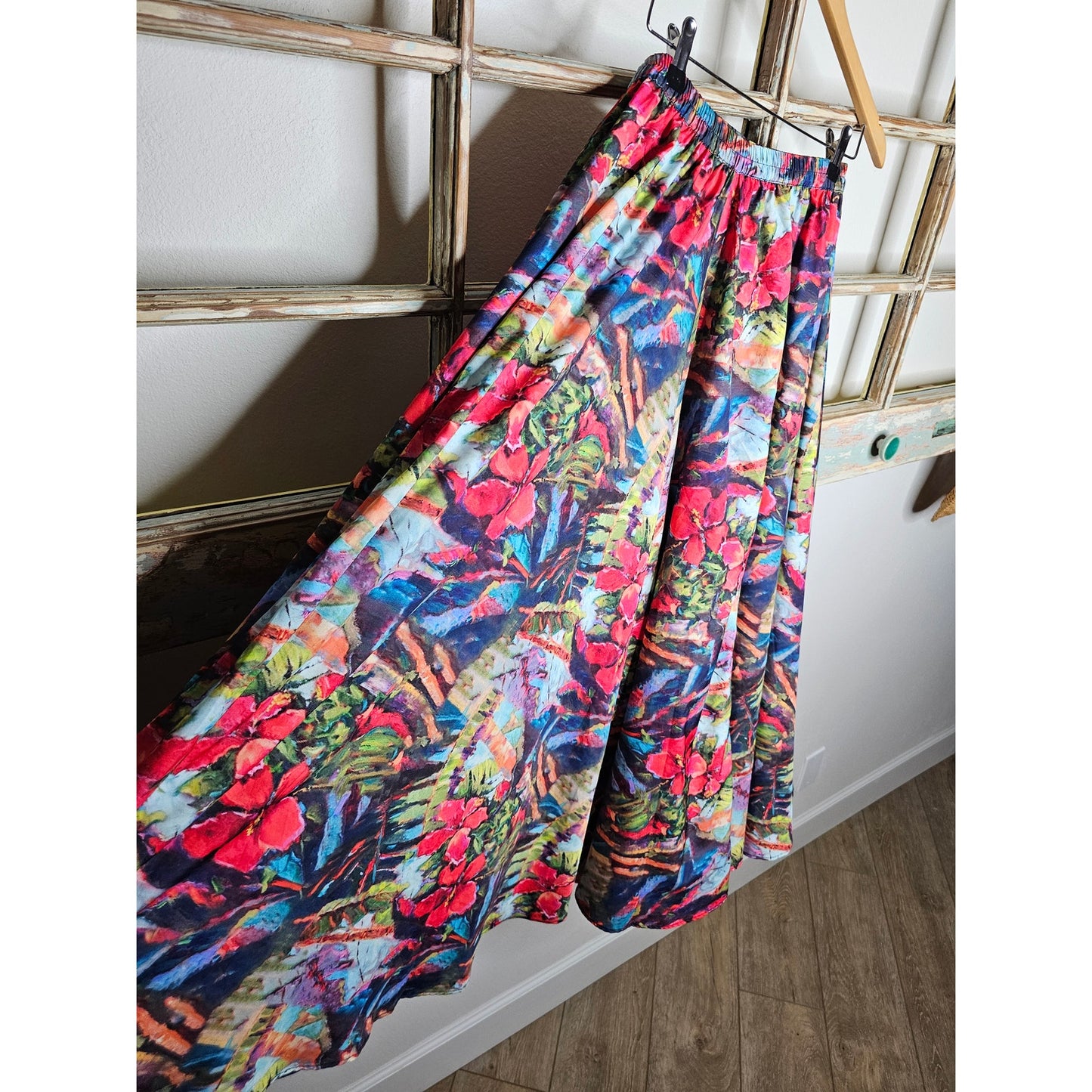 Christian Siriano NY Colorful Floral Full Maxi Skirt Ladies size Small