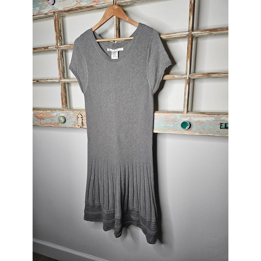 Max Studio Gray Knit Short Sleeve Knee Length Ladies Size XL